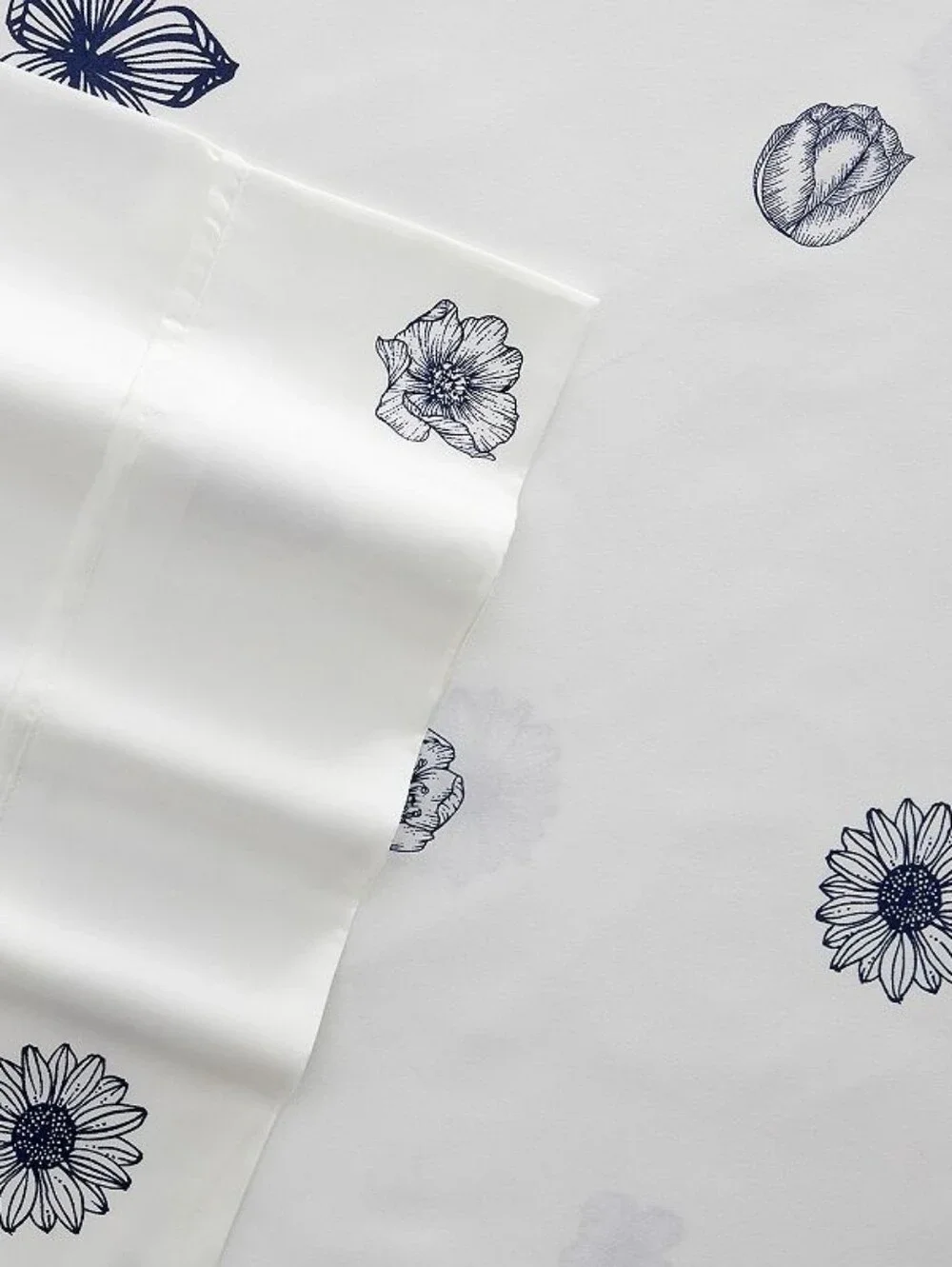 Home Collections Premium Ultra Soft Indigo Flowers Cal King  Sheet Set